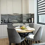 Chic Retreat In Varna's Fifth Element By Flat Mаnager Apartament